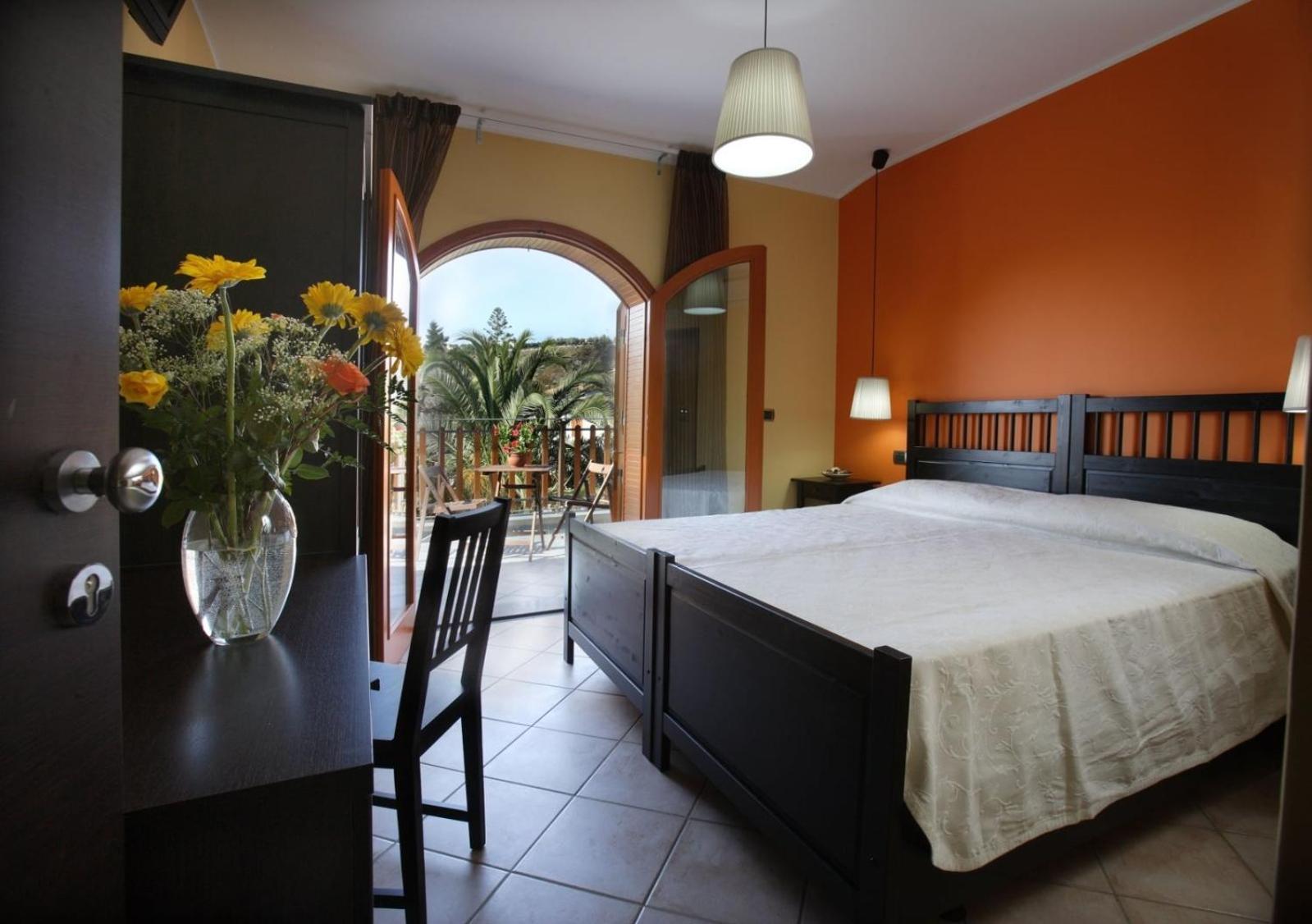 B&B Villa Rodriguez Мілаццо Екстер'єр фото