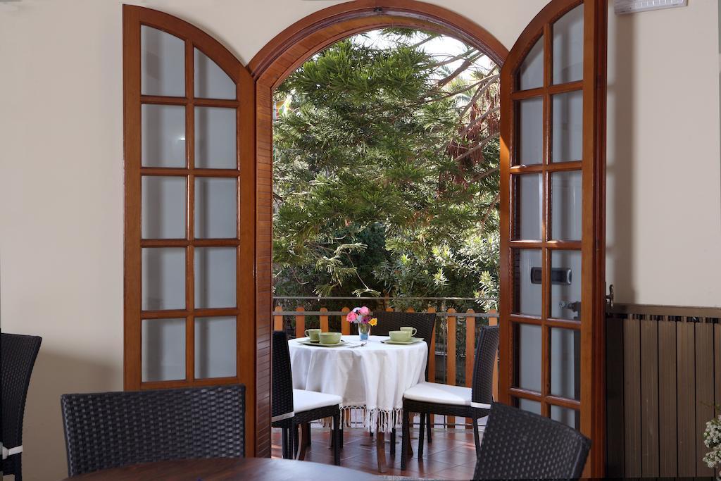 B&B Villa Rodriguez Мілаццо Екстер'єр фото